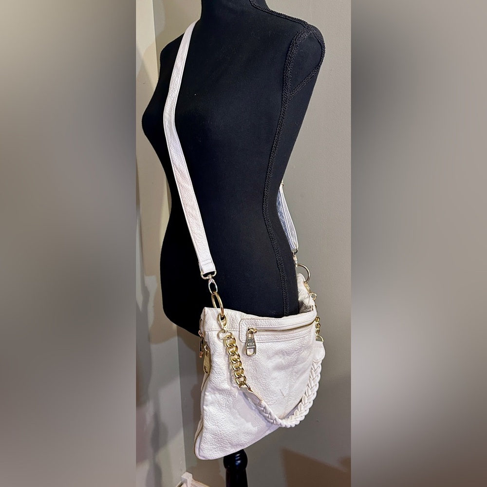 Steve Madden Vintage Expandable Hand,Shoulder& Crossbody Straps White Gold